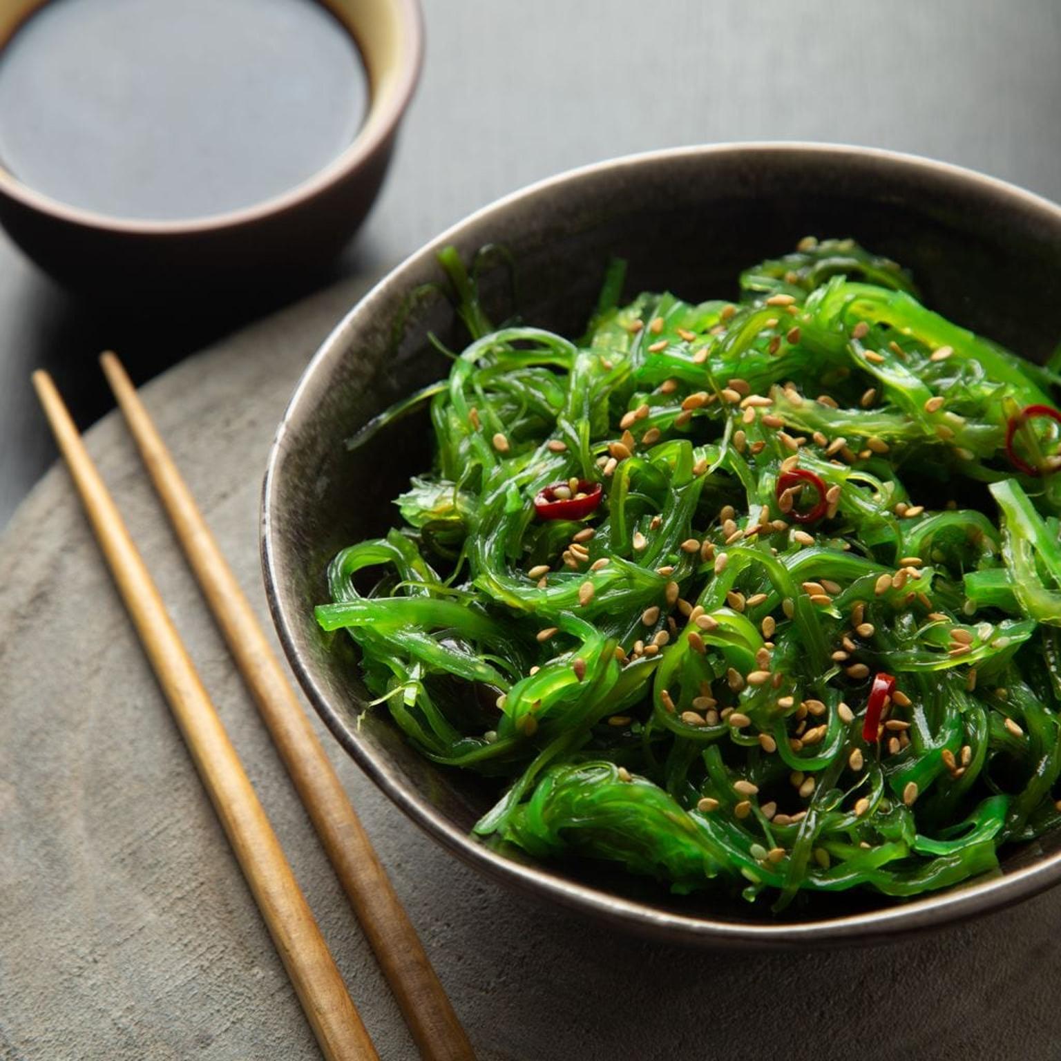 Mozuku vs Wakame: Differences in Fucoidan, Iodine and Use